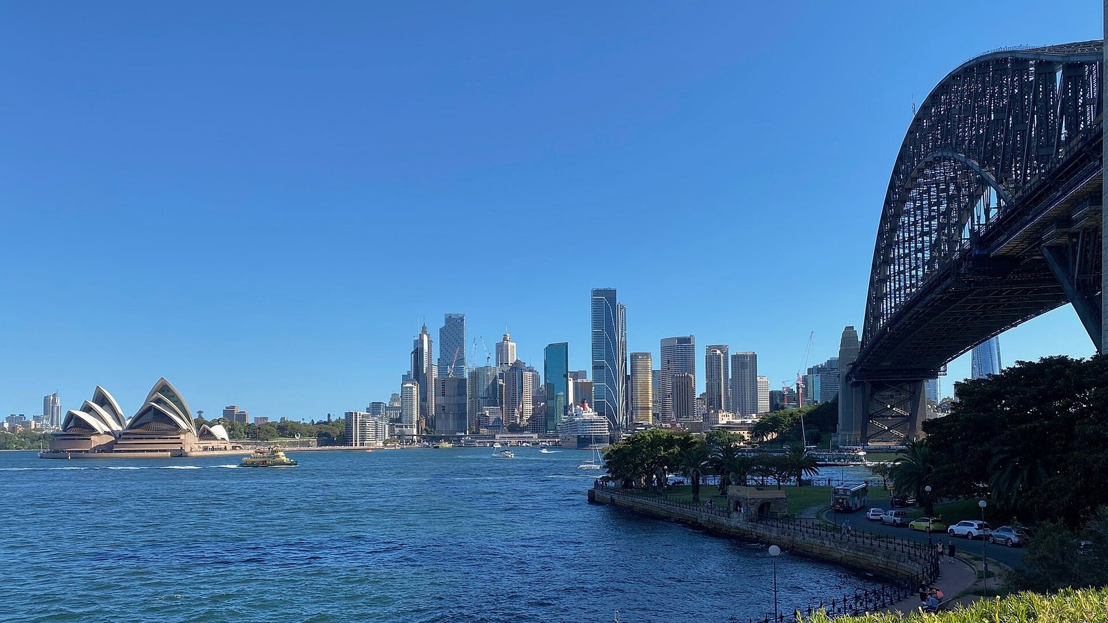 Sydney skyline with the Opera House and the Harbour Bridge seen from Kirribilli