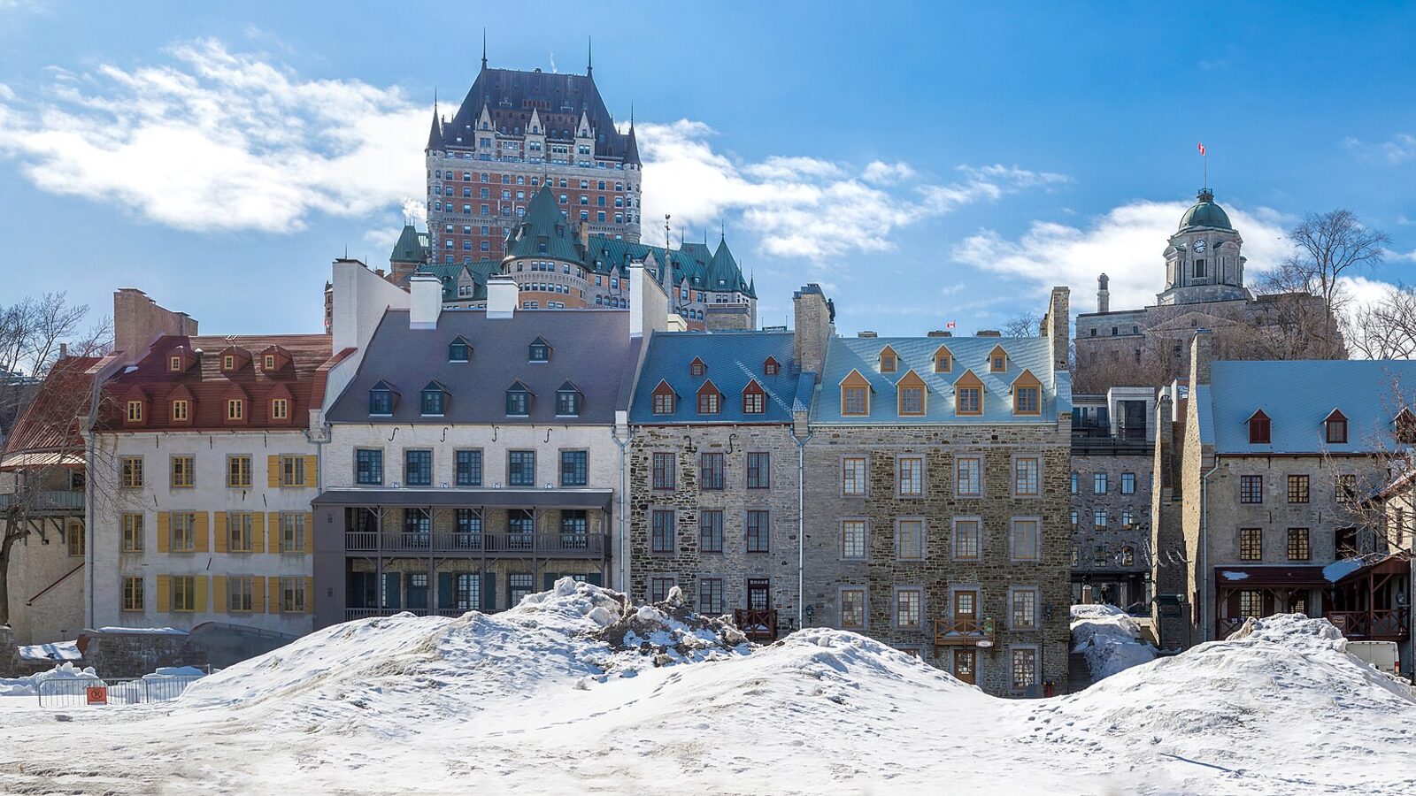 A park in Quebec City with a monument. Photographed on Rue Dalhousie, Quebec City